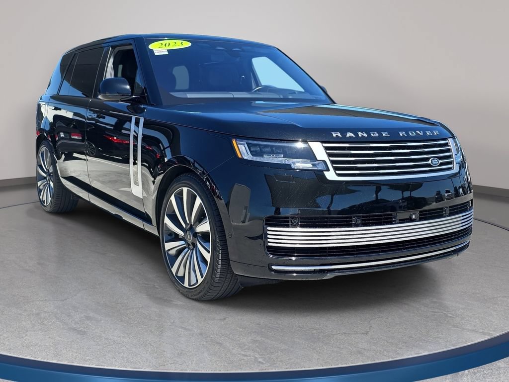 Certified 2023 Land Rover Range Rover SV AWD/4WD image 4