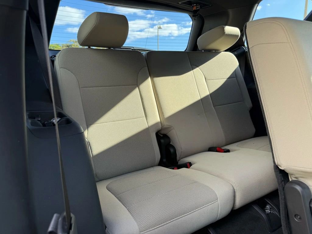 Used 2022 Chevrolet Traverse LT w/ LPO, Cargo Package image 14