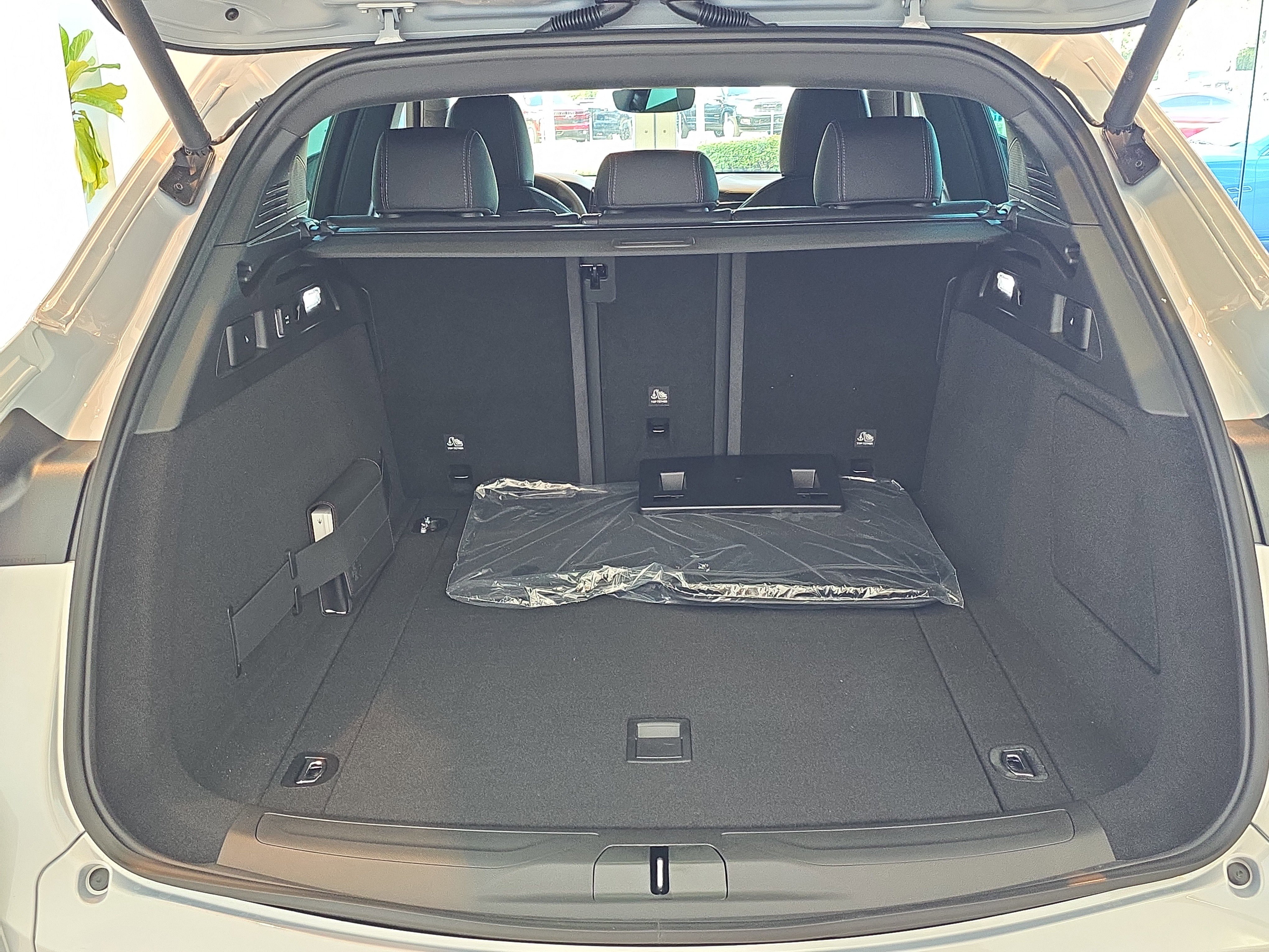 New 2025 Maserati Grecale Modena image 9