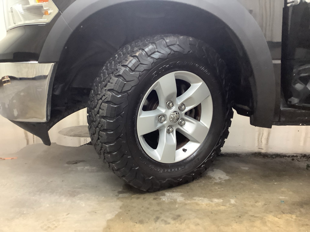 Used 2018 RAM 1500 Classic SLT image 30
