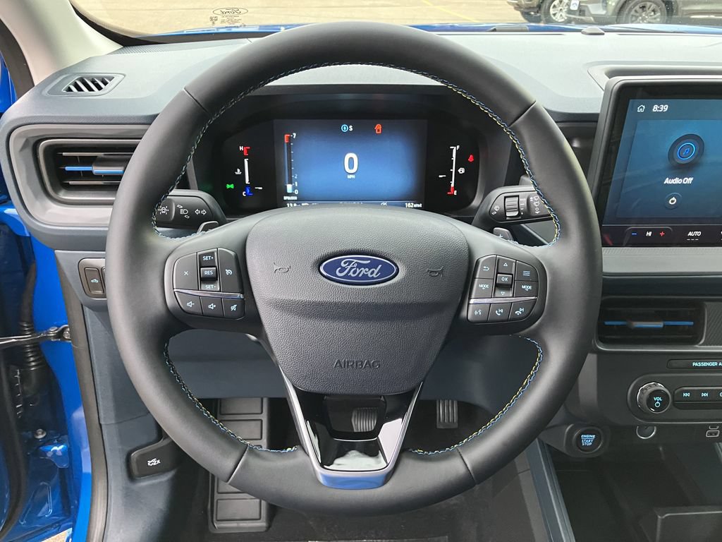 Used 2025 Ford Maverick Lobo AWD/4WD image 10