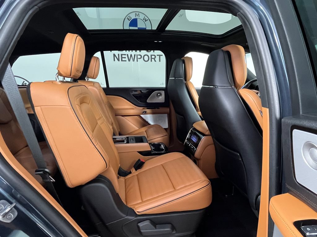 Used 2021 Lincoln Aviator Black Label w/ Dynamic Handling Package AWD/4WD image 25