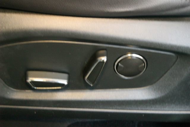 Used 2020 Ford Explorer ST image 20