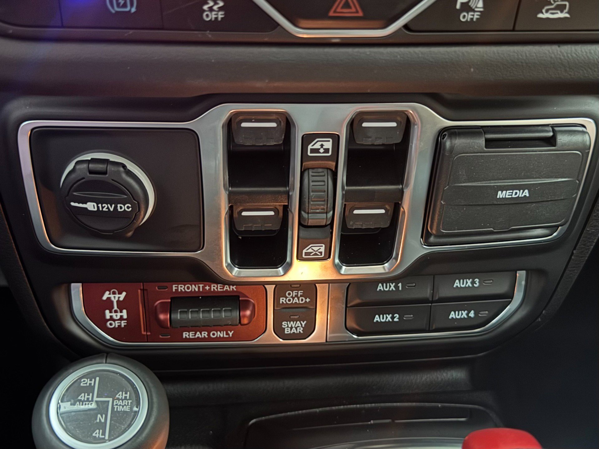 Used 2025 Jeep Wrangler Unlimited Rubicon 4xe image 49