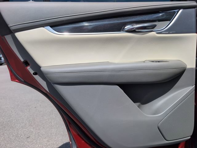 Used 2022 Cadillac XT6 Premium Luxury w/ Technology Package image 30