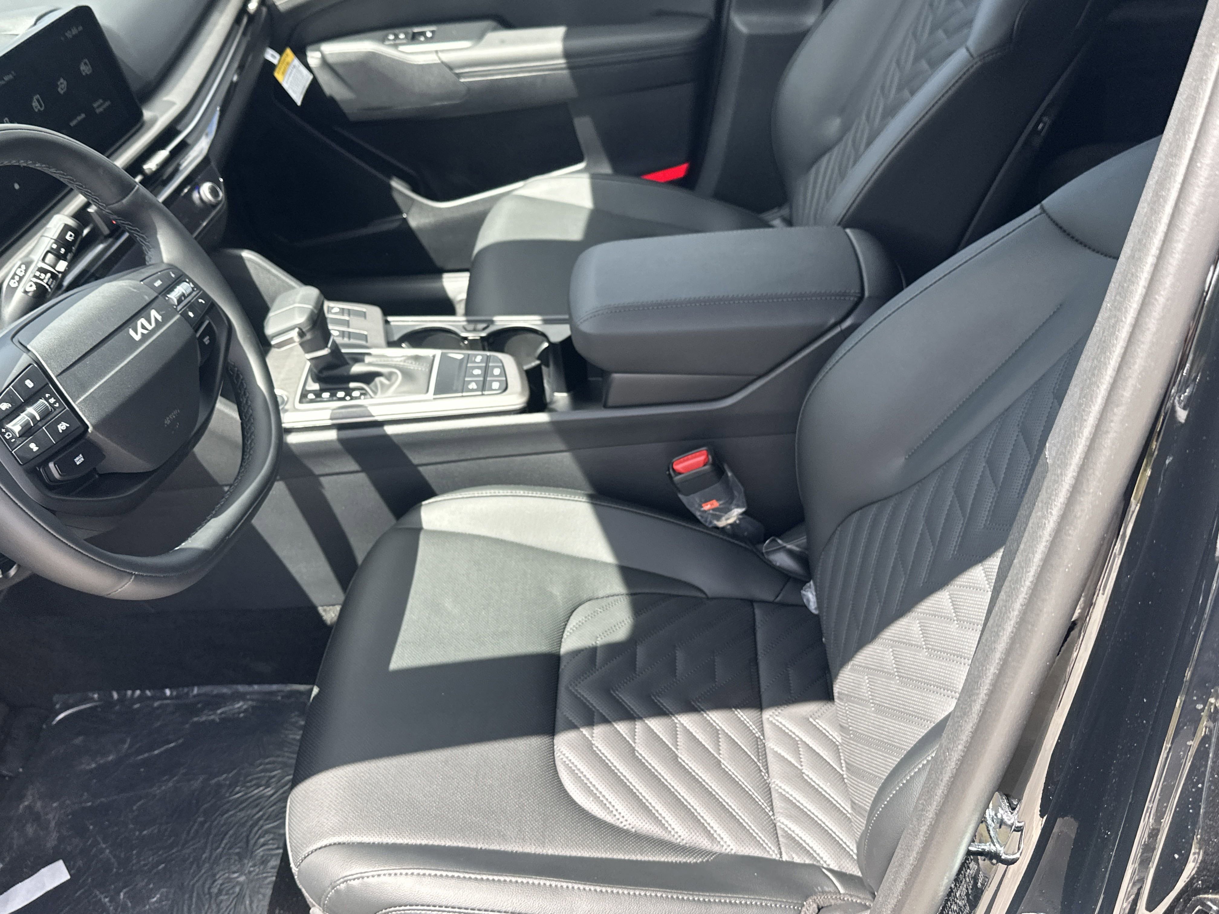 New 2026 Kia Sportage X-Line w/ X-Line Premium Package image 16