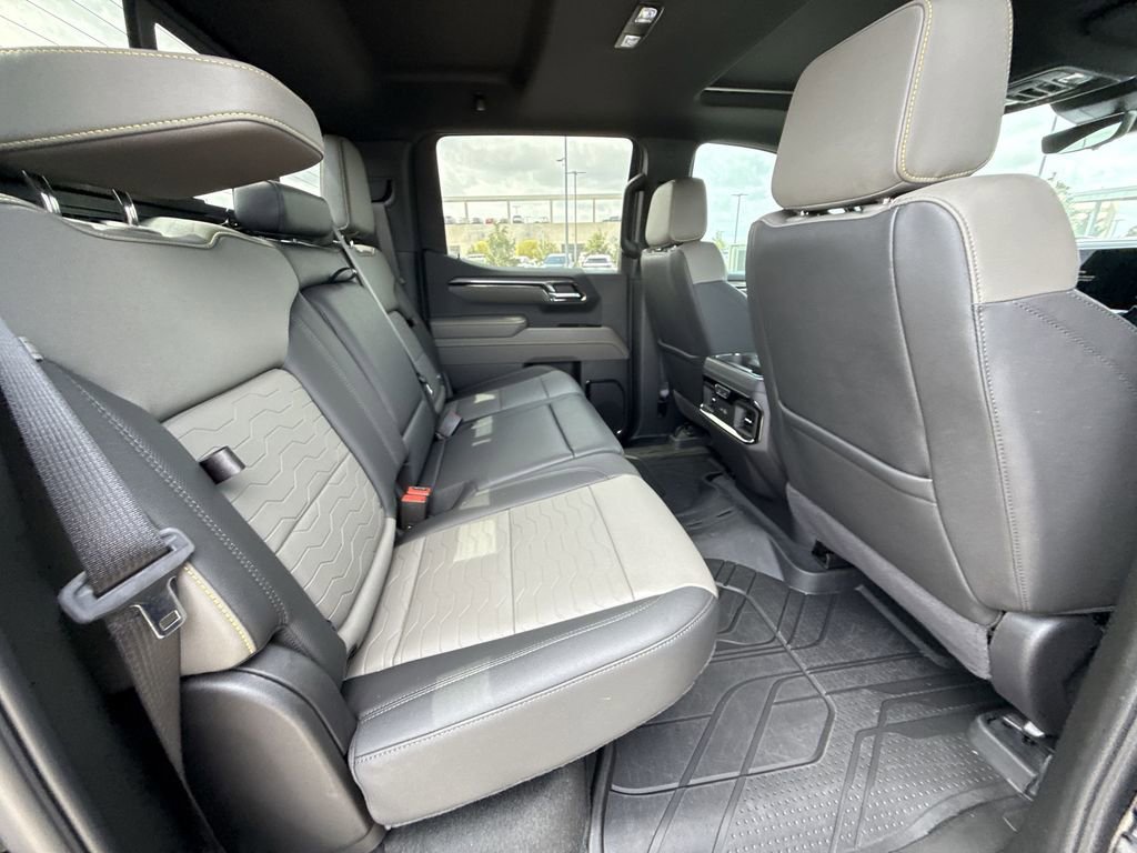 Used 2024 Chevrolet Silverado 1500 ZR2 w/ Technology Package image 16