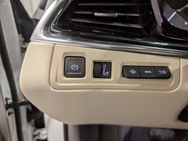 Used 2023 Cadillac XT6 Premium Luxury w/ Technology Package image 23