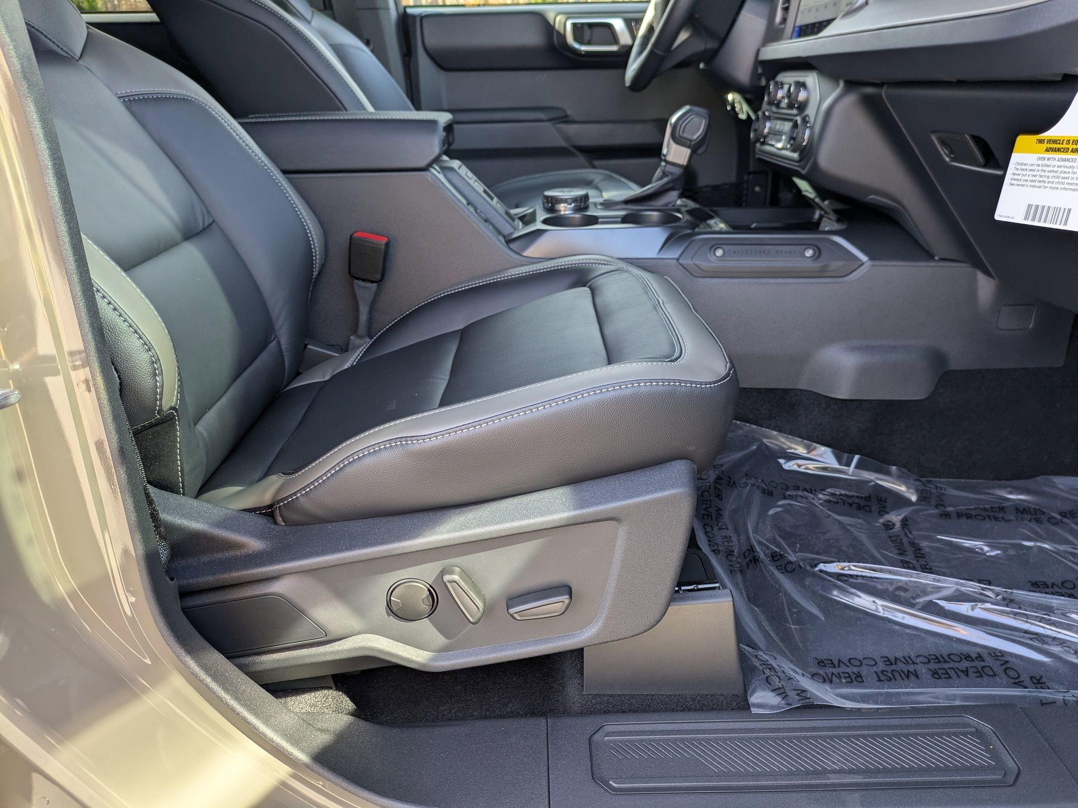New 2025 Ford Bronco Outer Banks AWD/4WD image 35