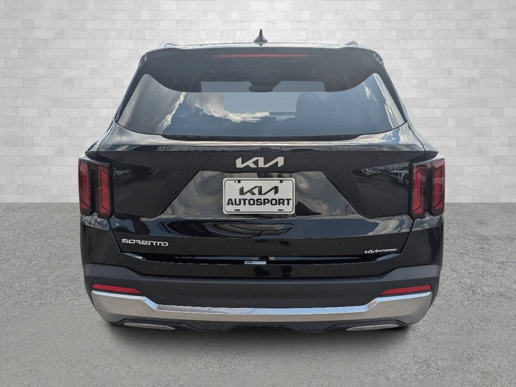 Used 2025 Kia Sorento EX w/ Panoramic Sunroof Package FWD image 4