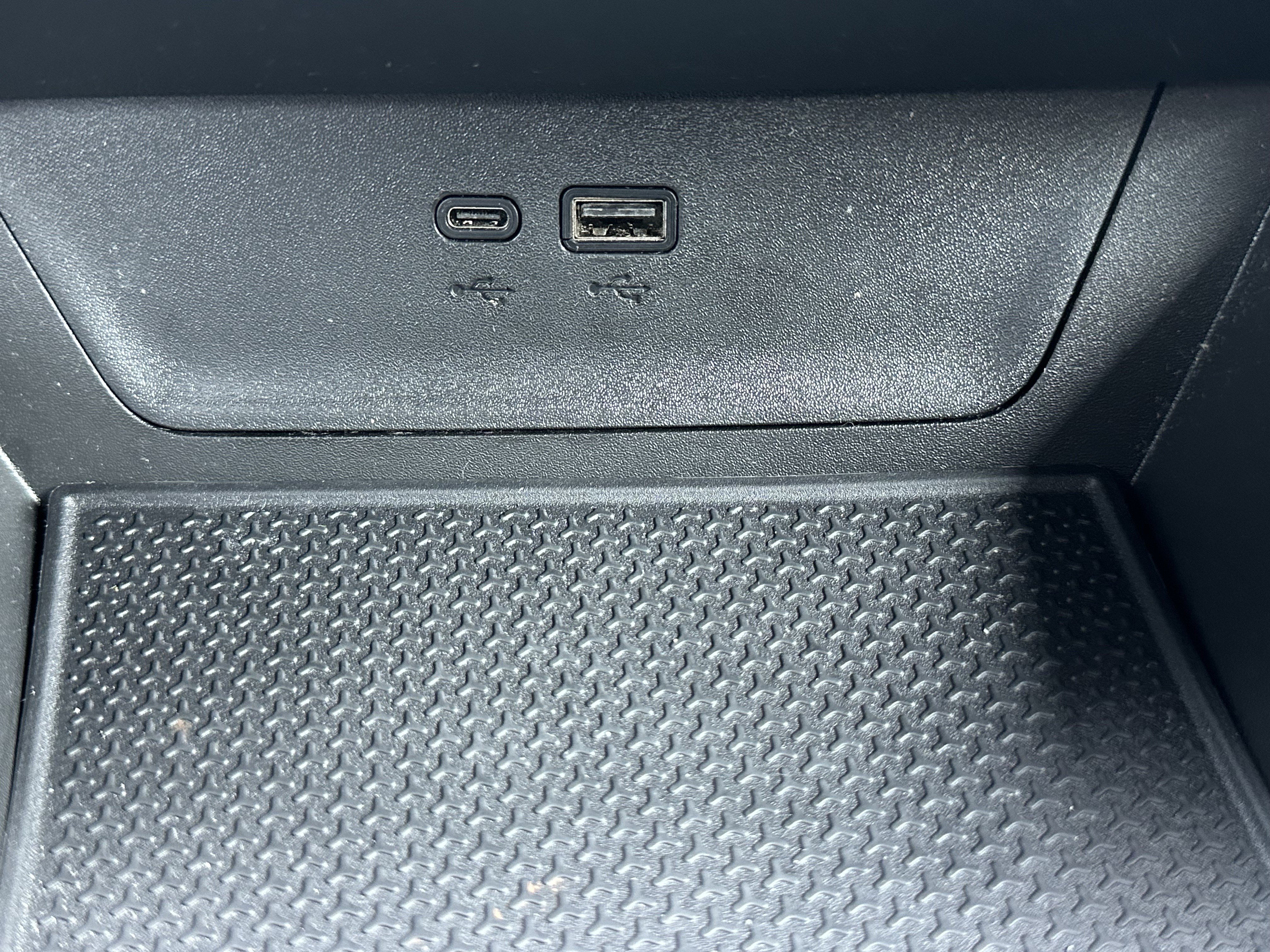 Used 2025 Chevrolet Equinox LT FWD image 30