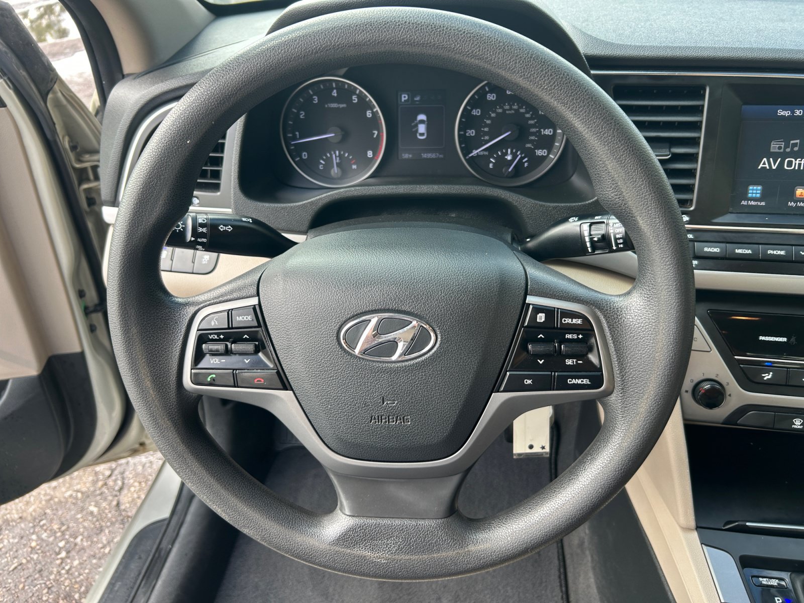 Used 2018 Hyundai Elantra SEL w/ Cargo Package FWD image 18