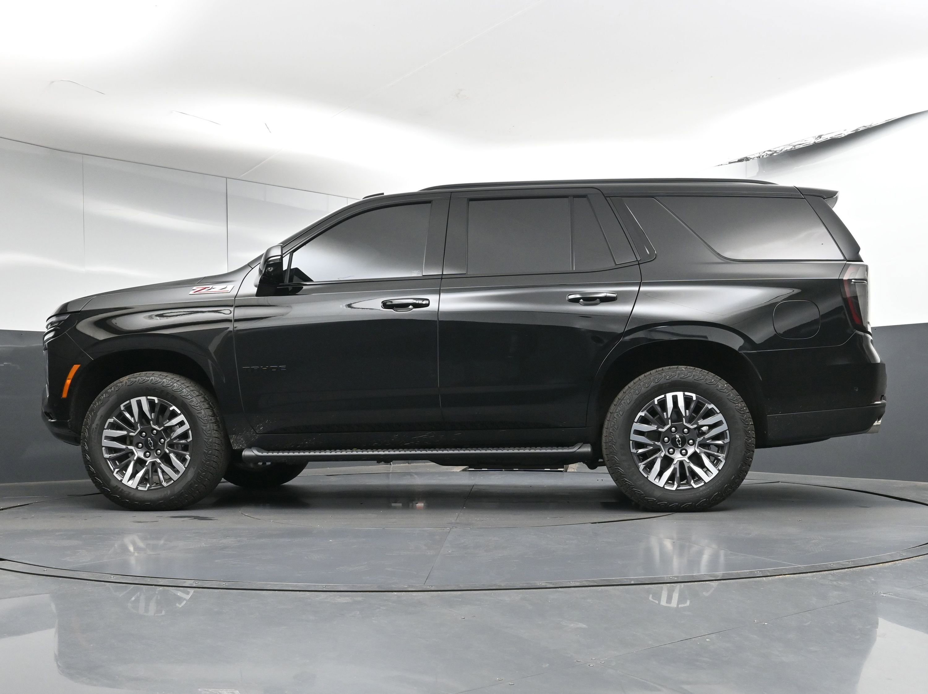 Used 2026 Chevrolet Tahoe Z71 w/ Comfort Package image 30