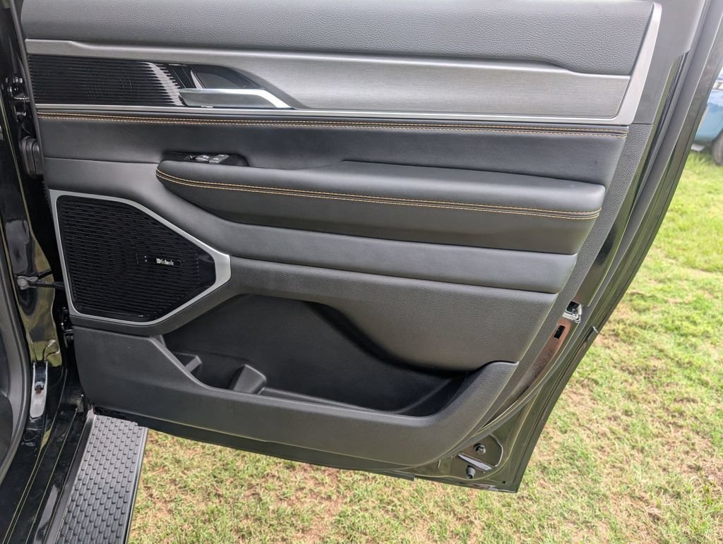 New 2026 Jeep Grand Wagoneer L 4WD image 31