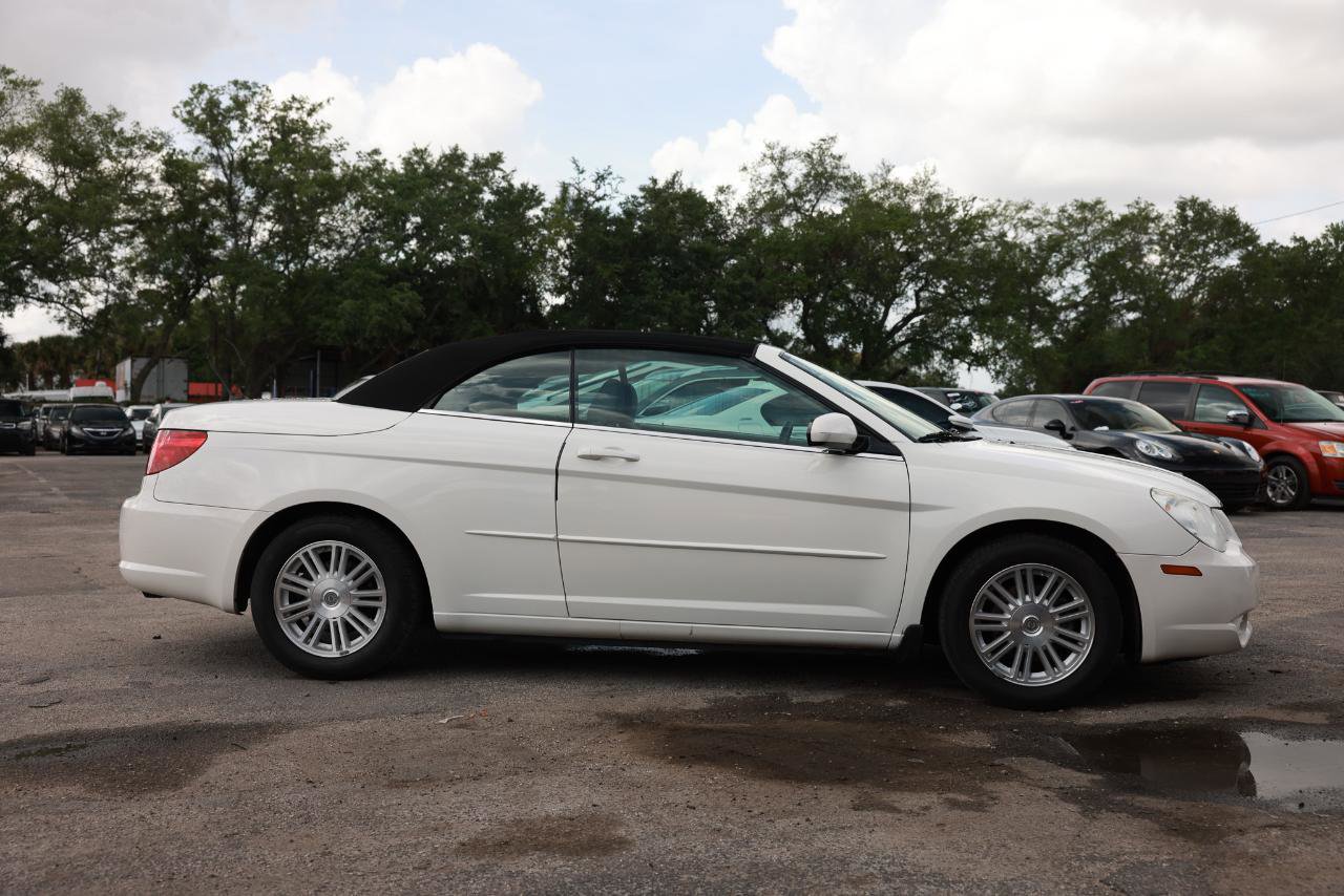 Used 2008 Chrysler Sebring Touring image 13
