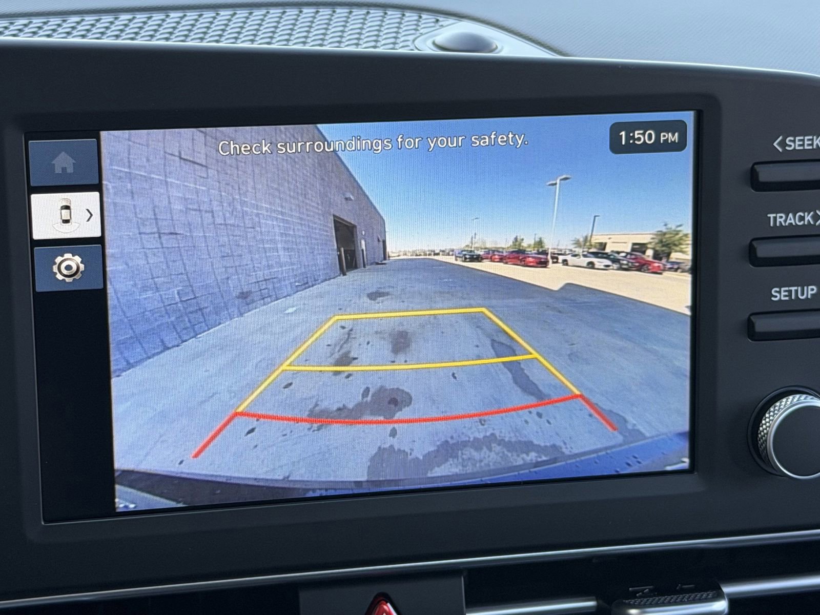 Certified 2026 Hyundai Elantra SE FWD image 17