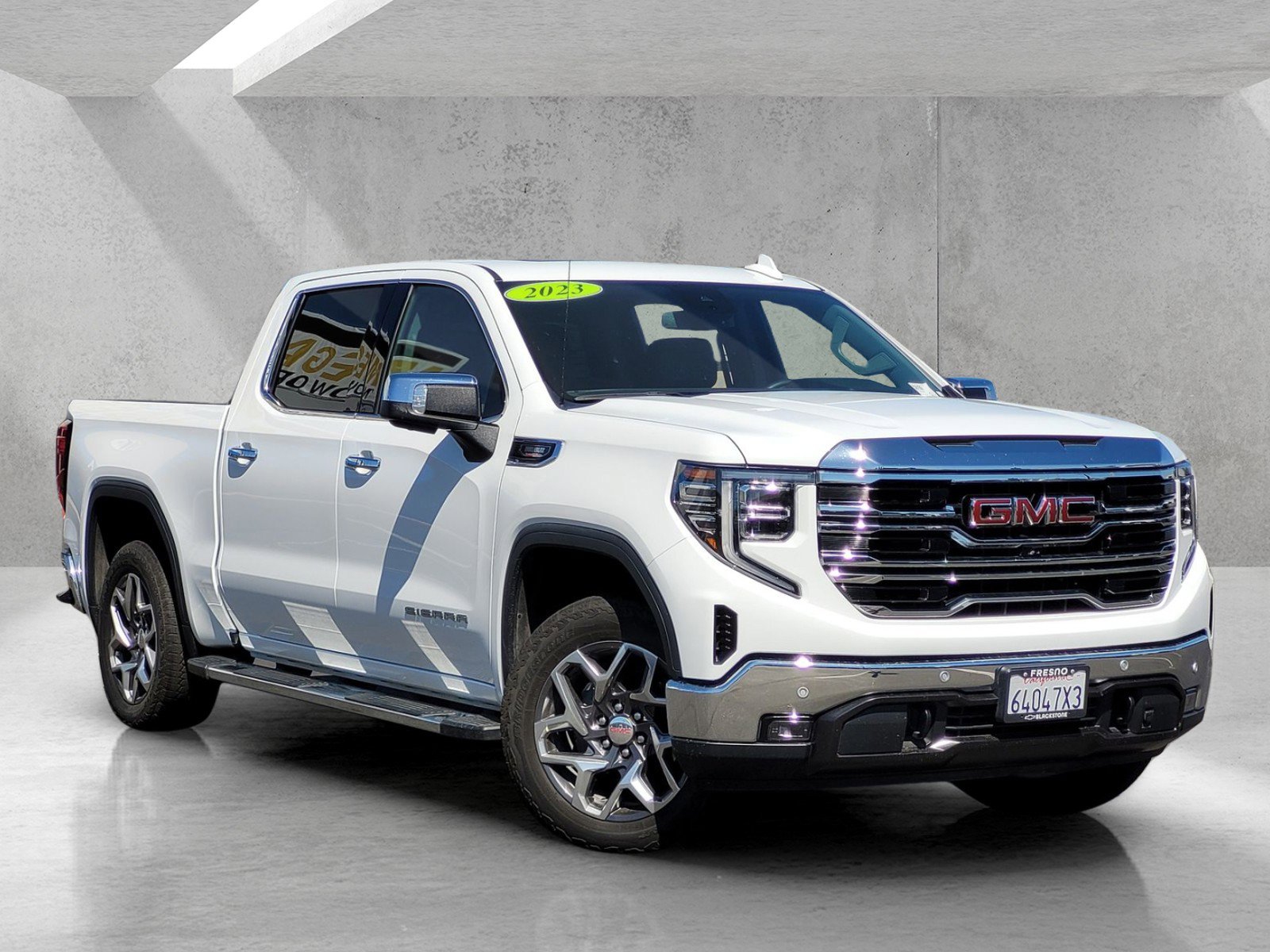 Used 2023 GMC Sierra 1500 SLT w/ SLT Premium Plus Package image 1