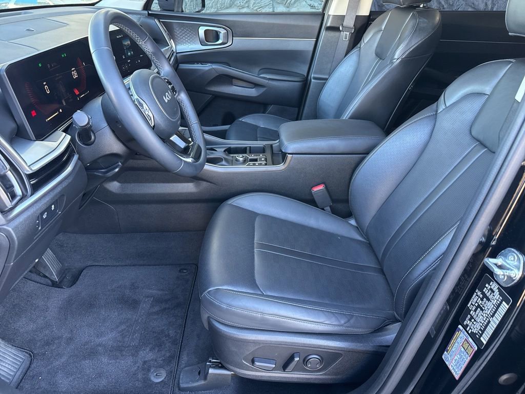 Used 2025 Kia Sorento EX w/ Panoramic Sunroof Package FWD image 21