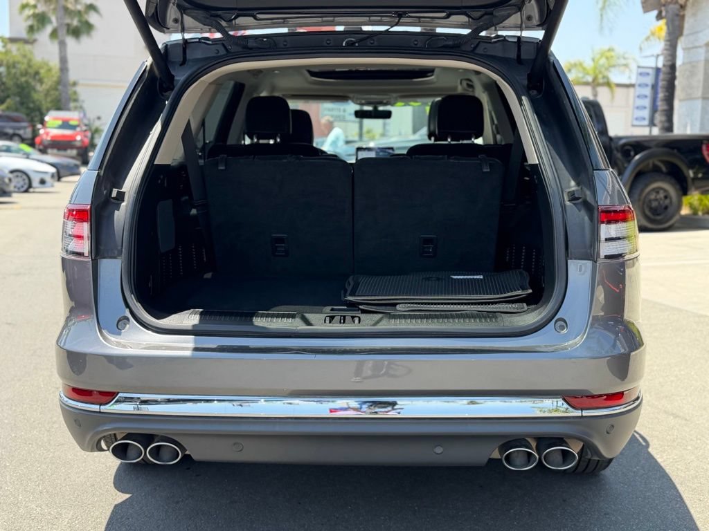 Used 2022 Lincoln Aviator Reserve w/ Elements Package Plus RWD image 16