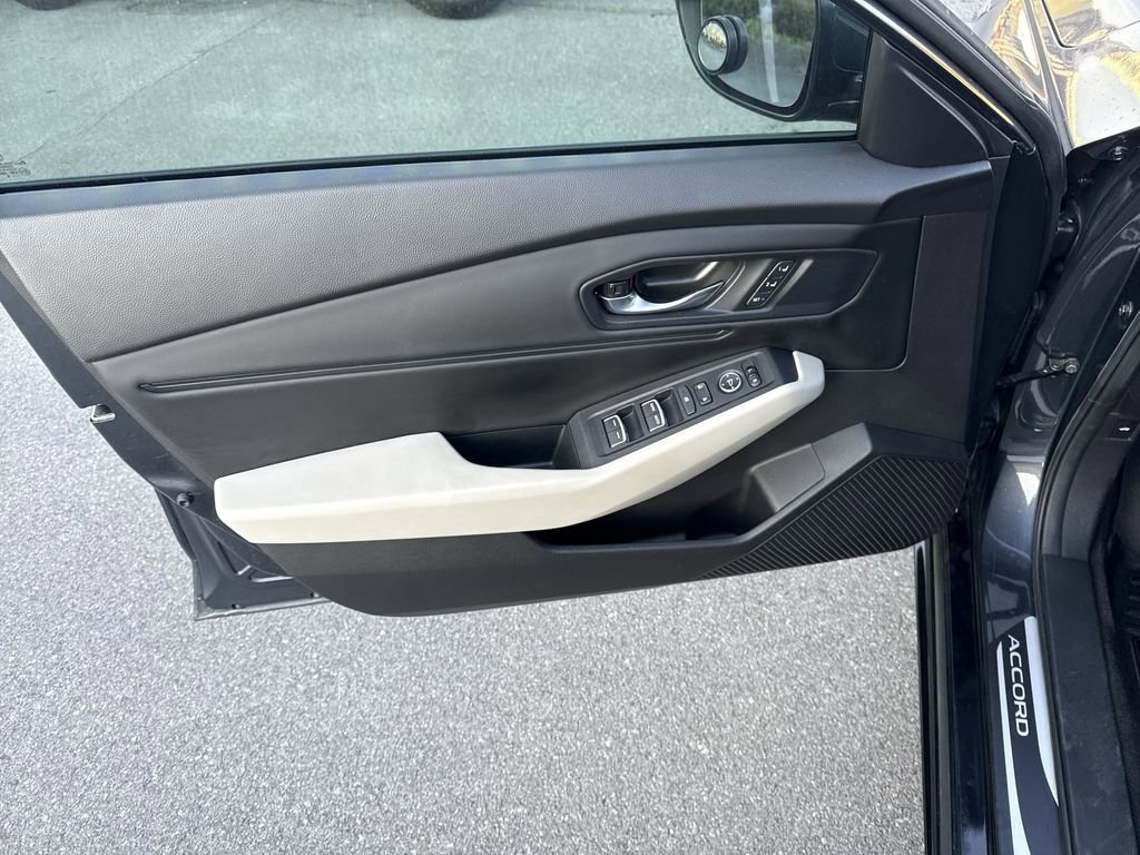 Used 2023 Honda Accord EX-L image 22