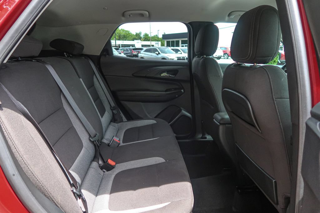 Used 2024 Chevrolet TrailBlazer LT AWD/4WD image 14
