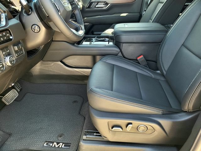 New 2026 GMC Yukon Denali w/ Denali Reserve Package AWD/4WD image 19
