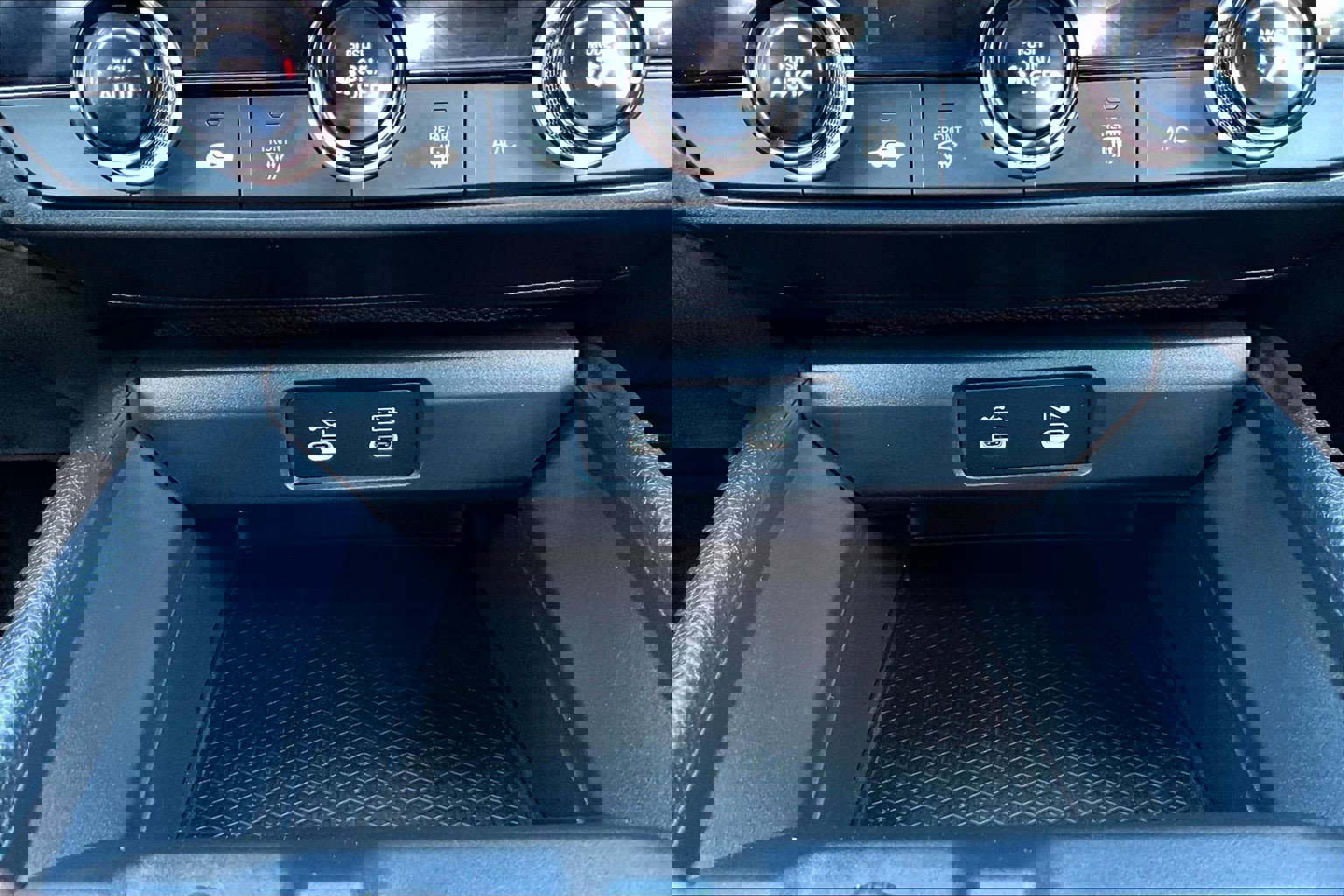 Certified 2025 Honda Accord LX image 25