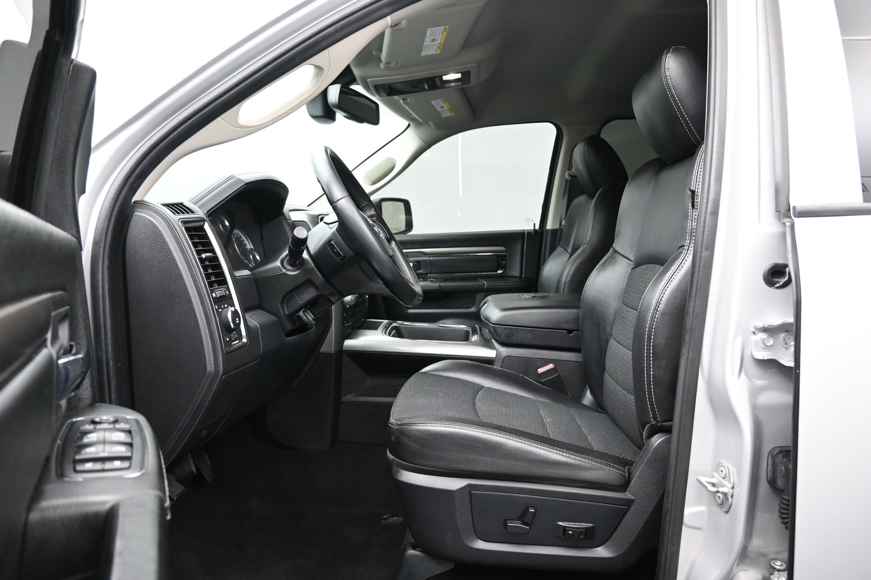 Used 2016 RAM 1500 Sport AWD/4WD image 9