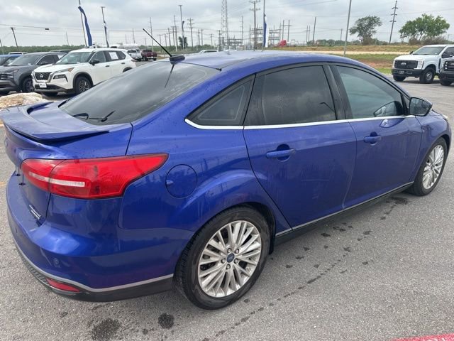 Used 2015 Ford Focus Titanium FWD image 3