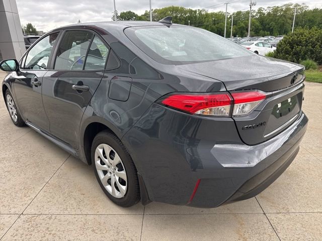 Used 2025 Toyota Corolla LE FWD image 5