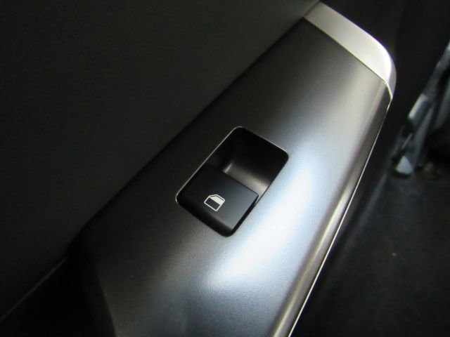 Used 2023 Kia EV6 Wind image 32