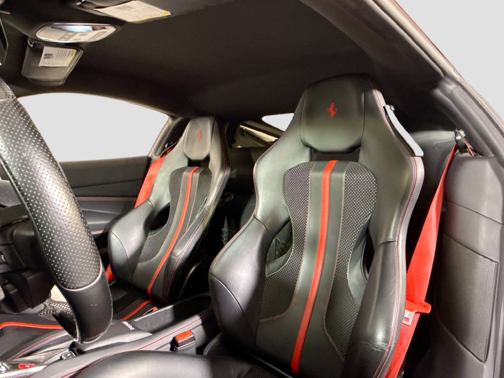Used 2020 Ferrari F8 Tributo RWD image 17
