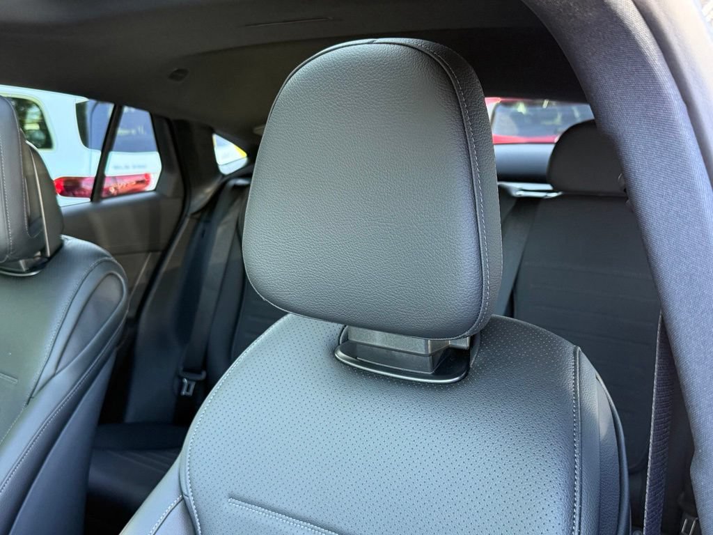 New 2026 Mercedes-Benz GLC 300 4MATIC image 3