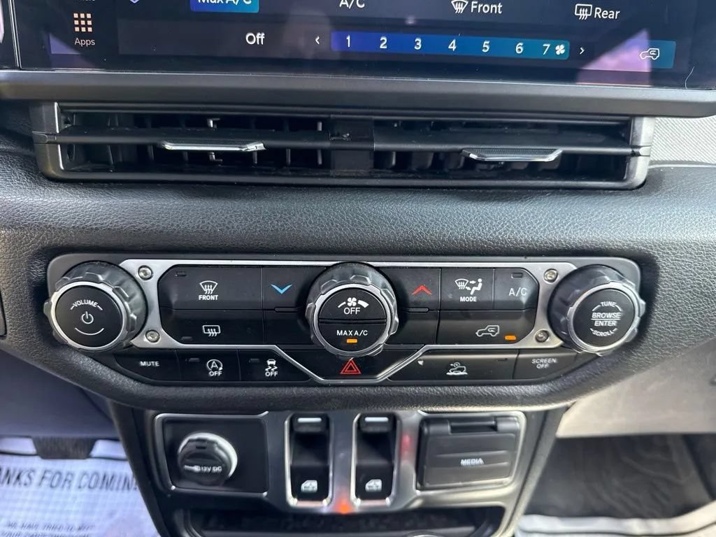 Used 2024 Jeep Wrangler Sport AWD/4WD image 23