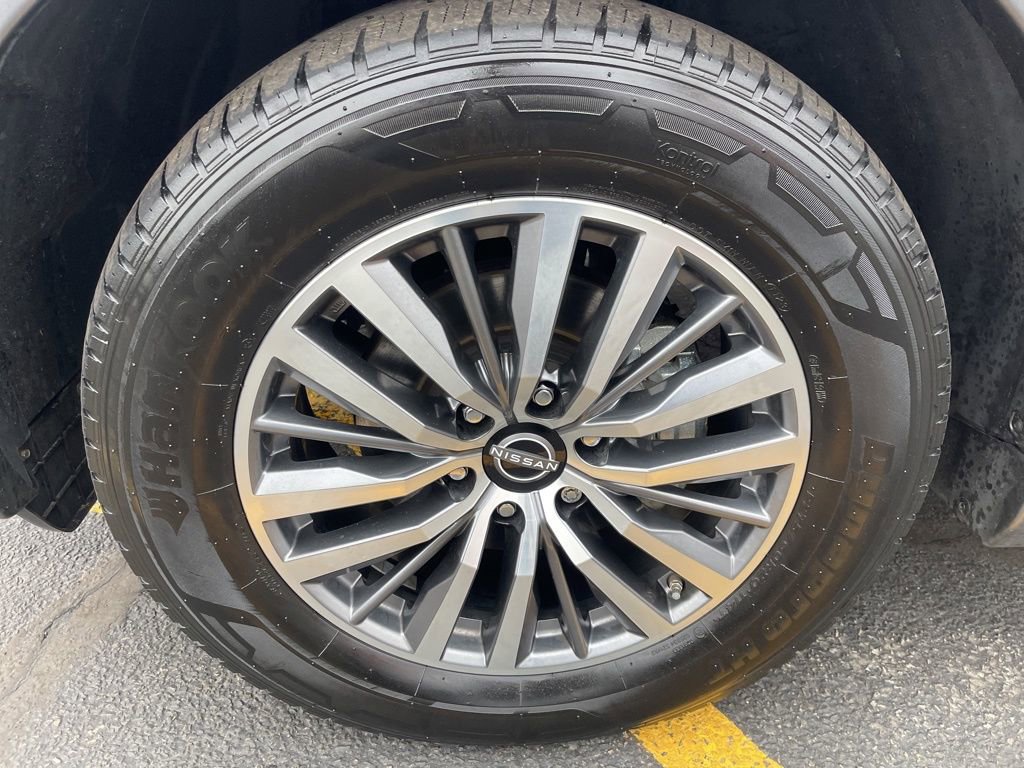 Certified 2022 Nissan Armada SL image 28