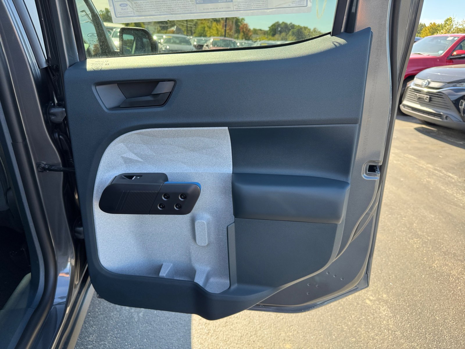 New 2025 Ford Maverick XLT FWD image 27
