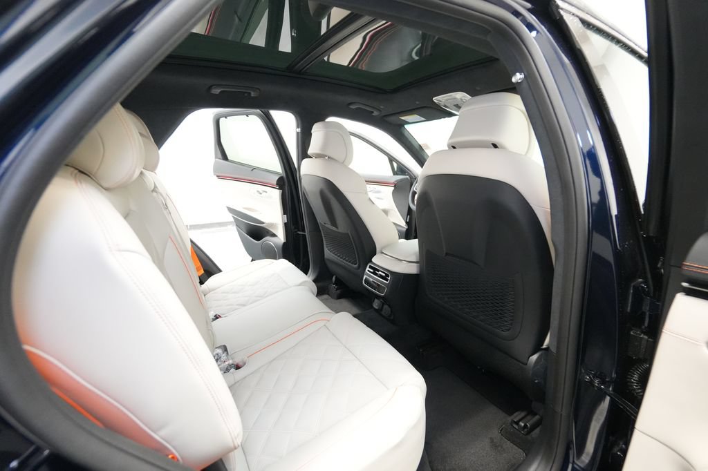 New 2026 Genesis GV70 3.5T Sport Prestige AWD/4WD image 32