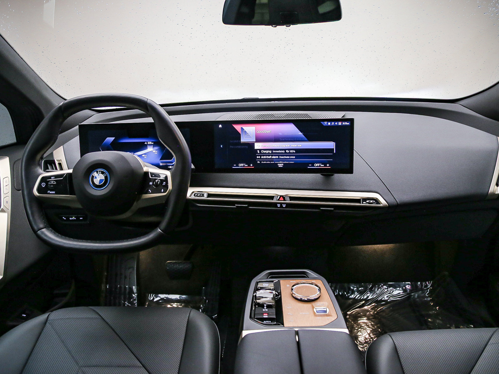 Used 2023 BMW iX xDrive50 w/ Premium Package AWD/4WD image 13