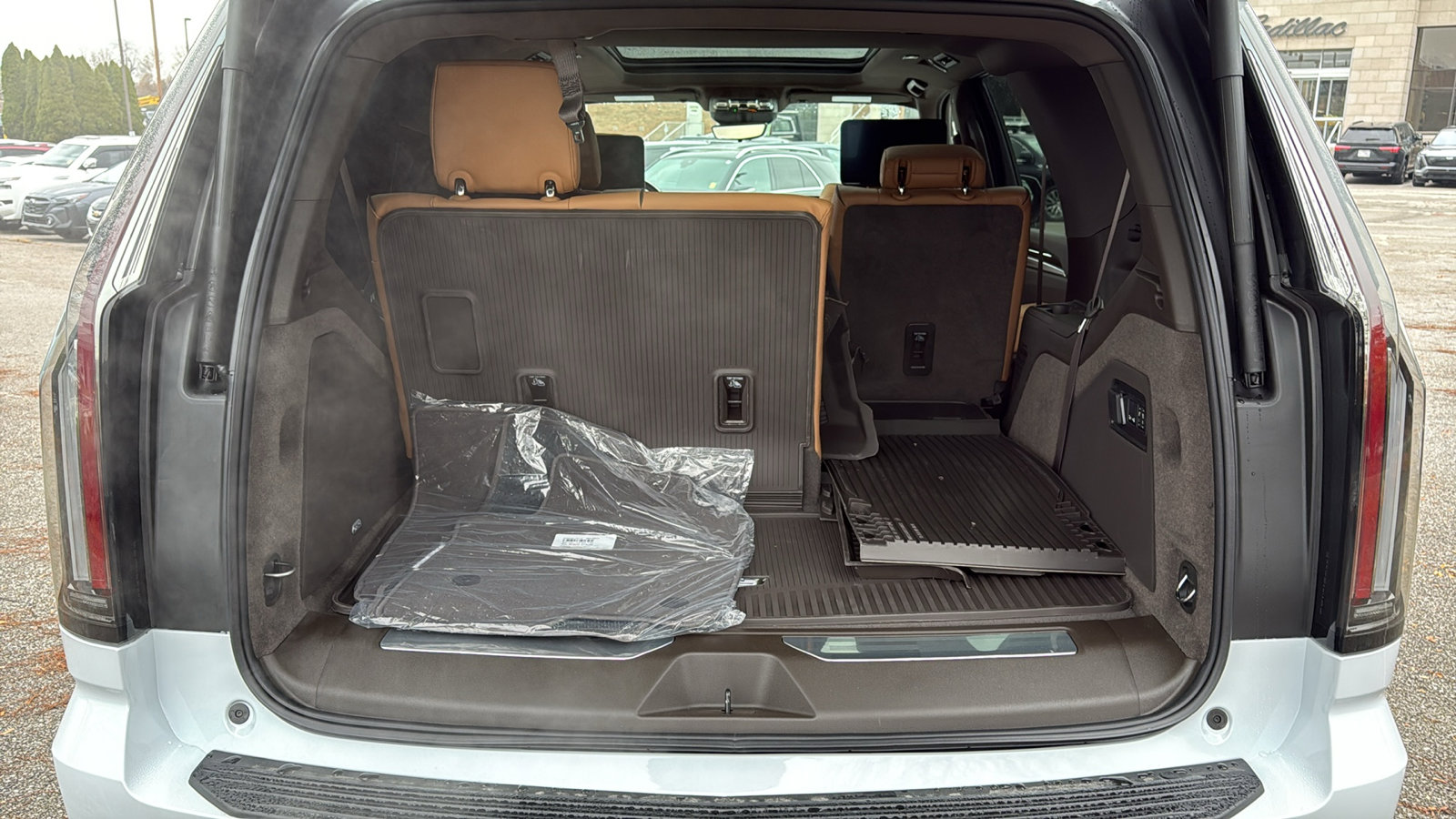 New 2026 Cadillac Escalade Luxury image 33