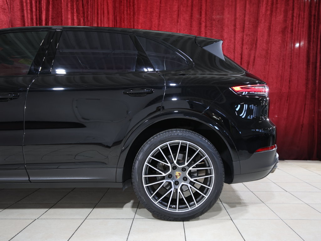 Used 2019 Porsche Cayenne S AWD/4WD image 5