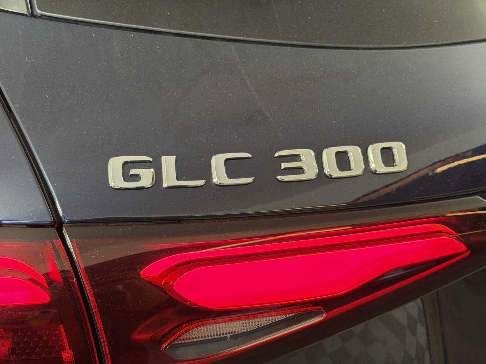 Used 2024 Mercedes-Benz GLC 300 image 29