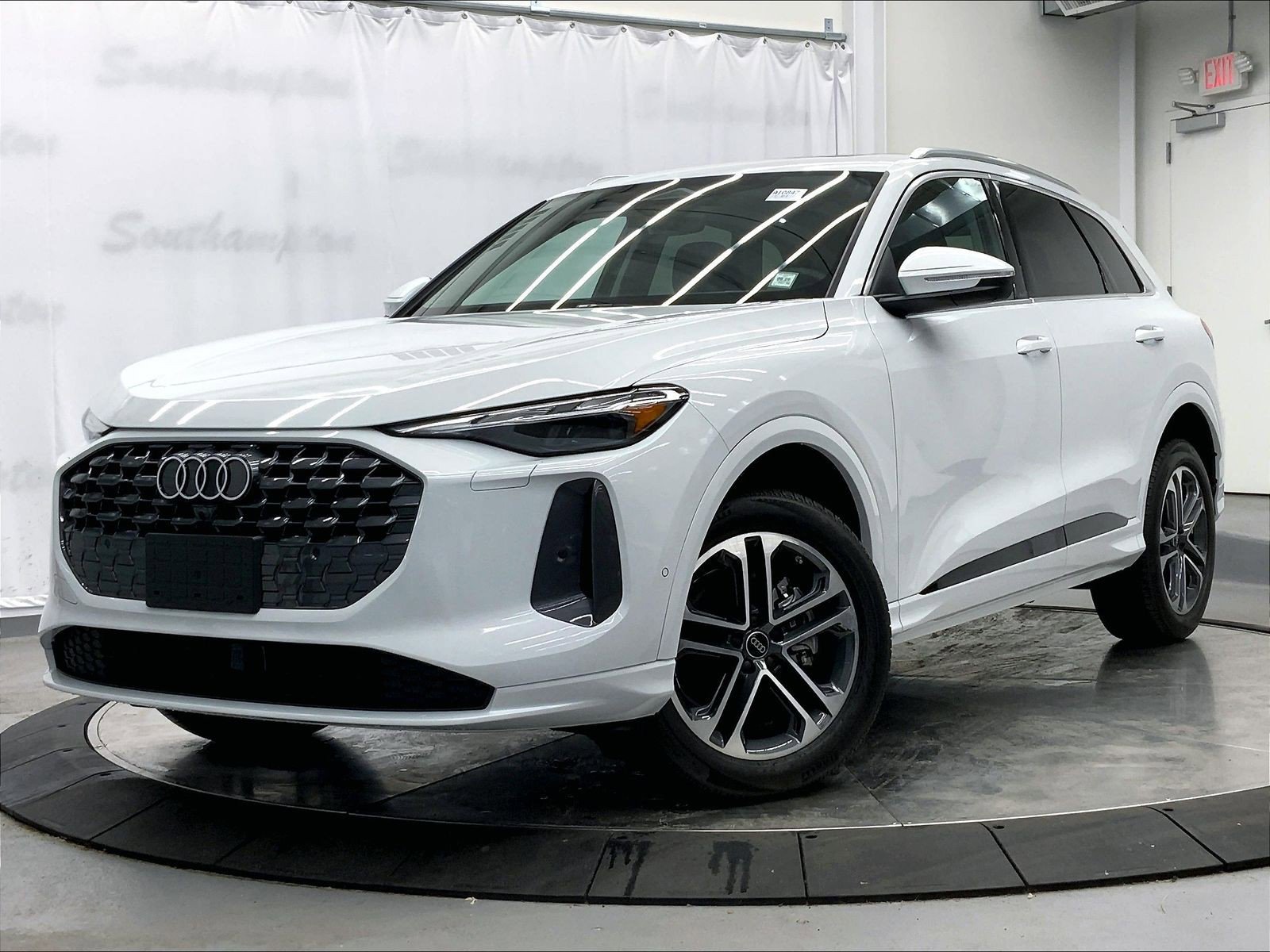 New 2025 Audi Q5 Premium AWD/4WD image 12