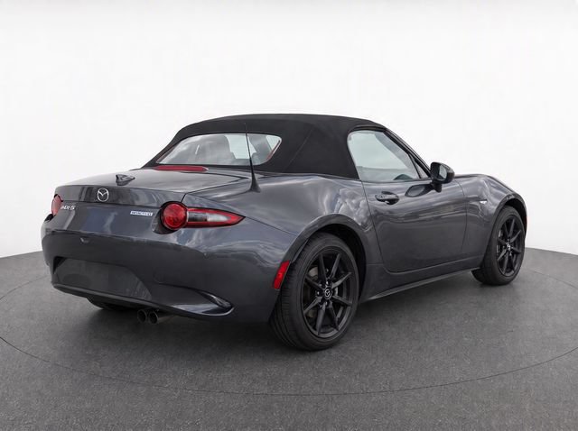 Certified 2023 MAZDA MX-5 Miata Club RWD image 4