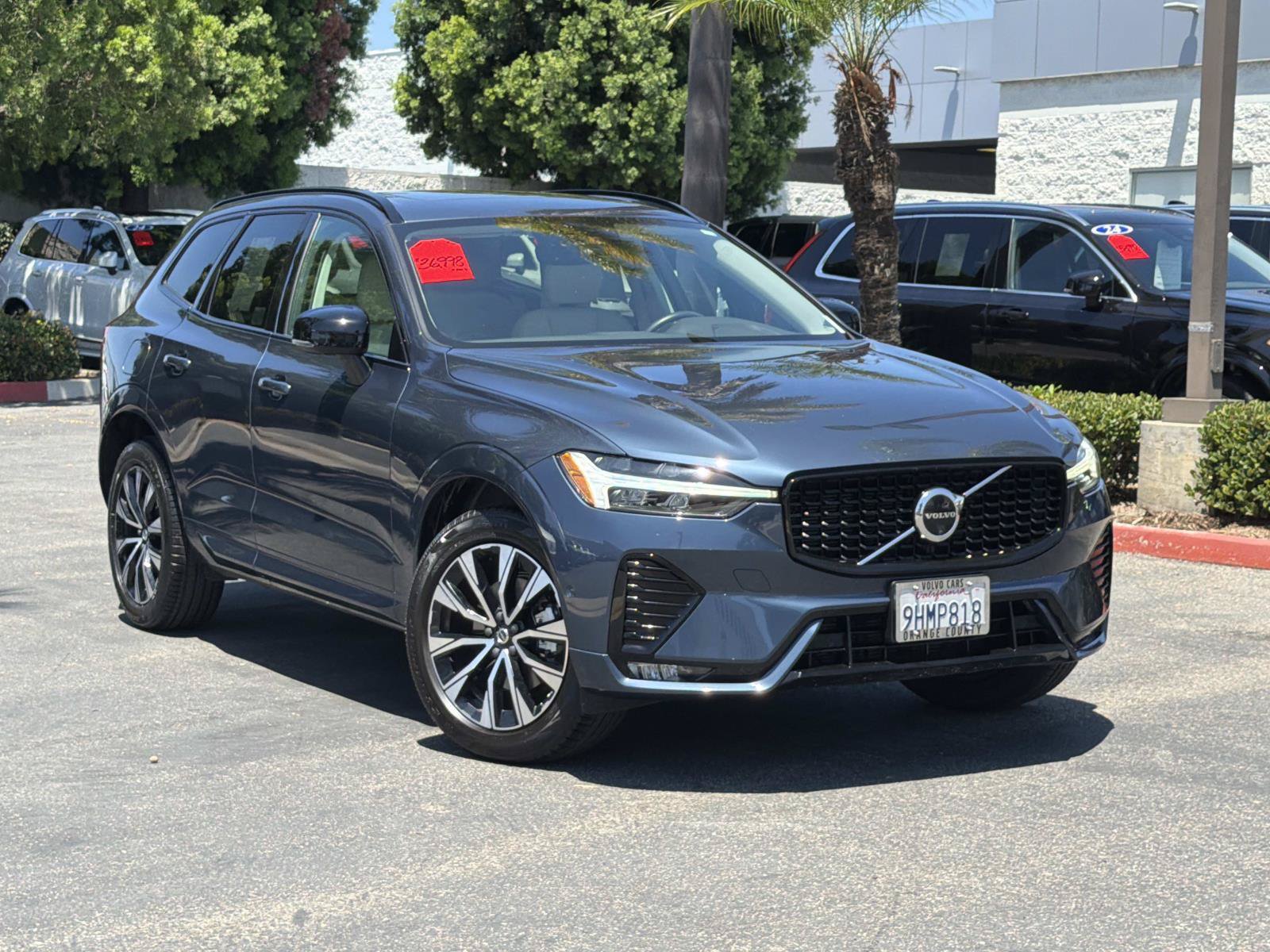 Certified 2024 Volvo XC60 B5 Plus AWD/4WD image 1