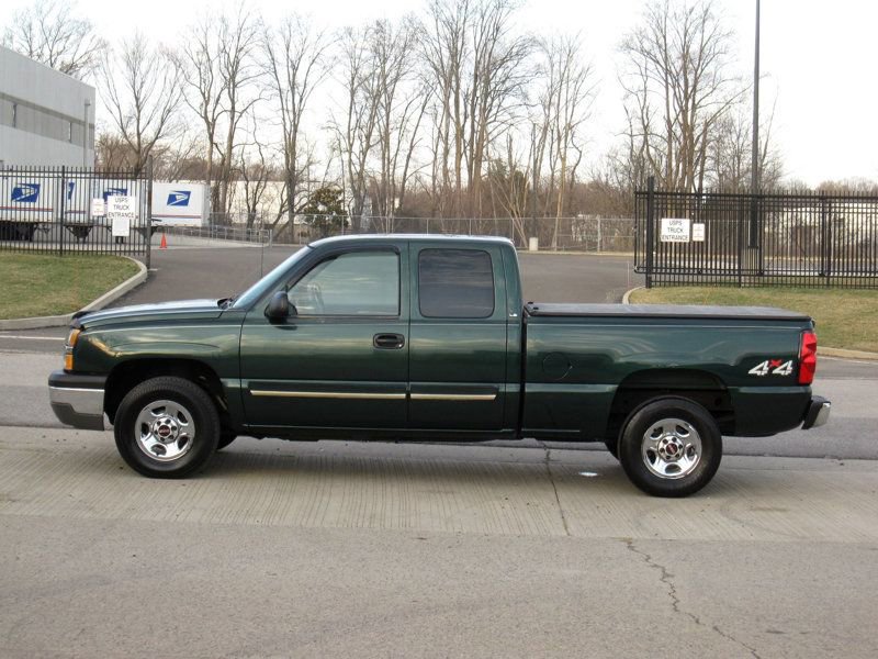 Used 2003 Chevrolet Silverado 1500 LS AWD/4WD image 6