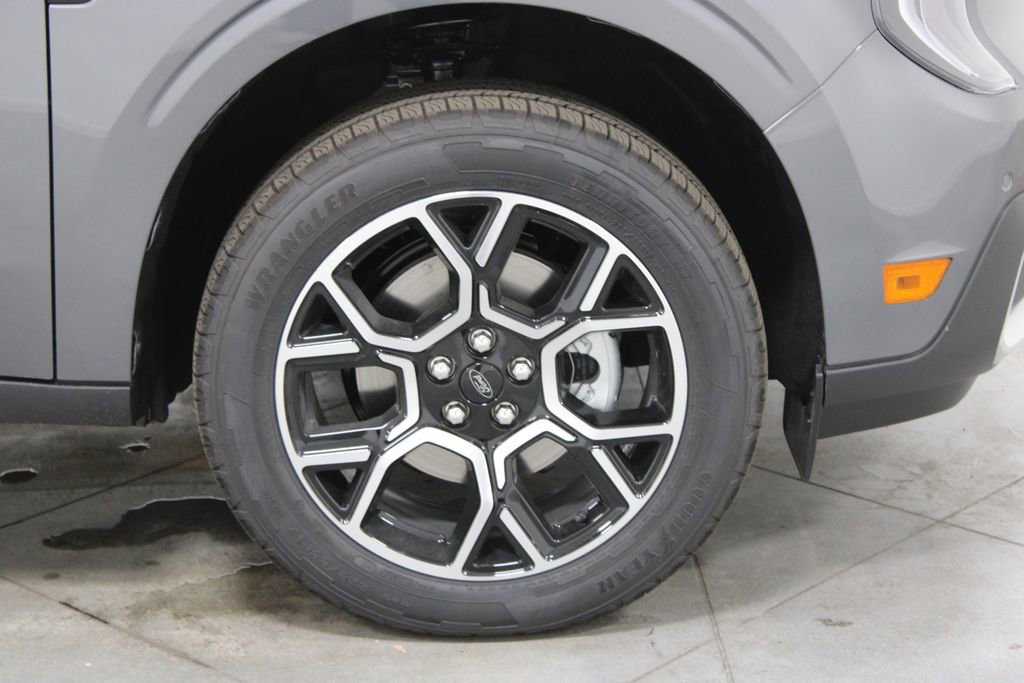 New 2026 Ford Maverick Lariat image 12