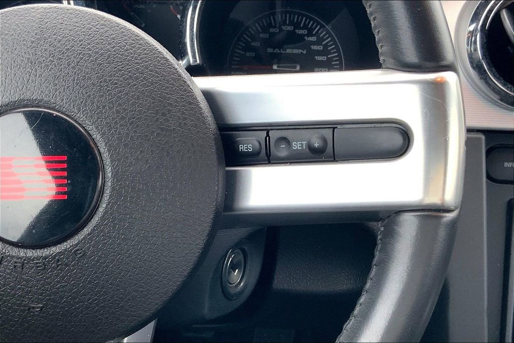 Used 2006 Ford Mustang GT RWD image 18