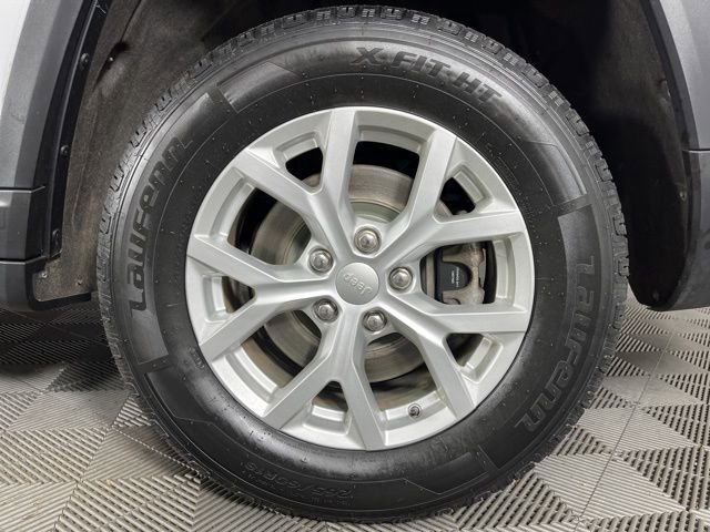 Used 2023 Jeep Grand Cherokee L Limited image 14