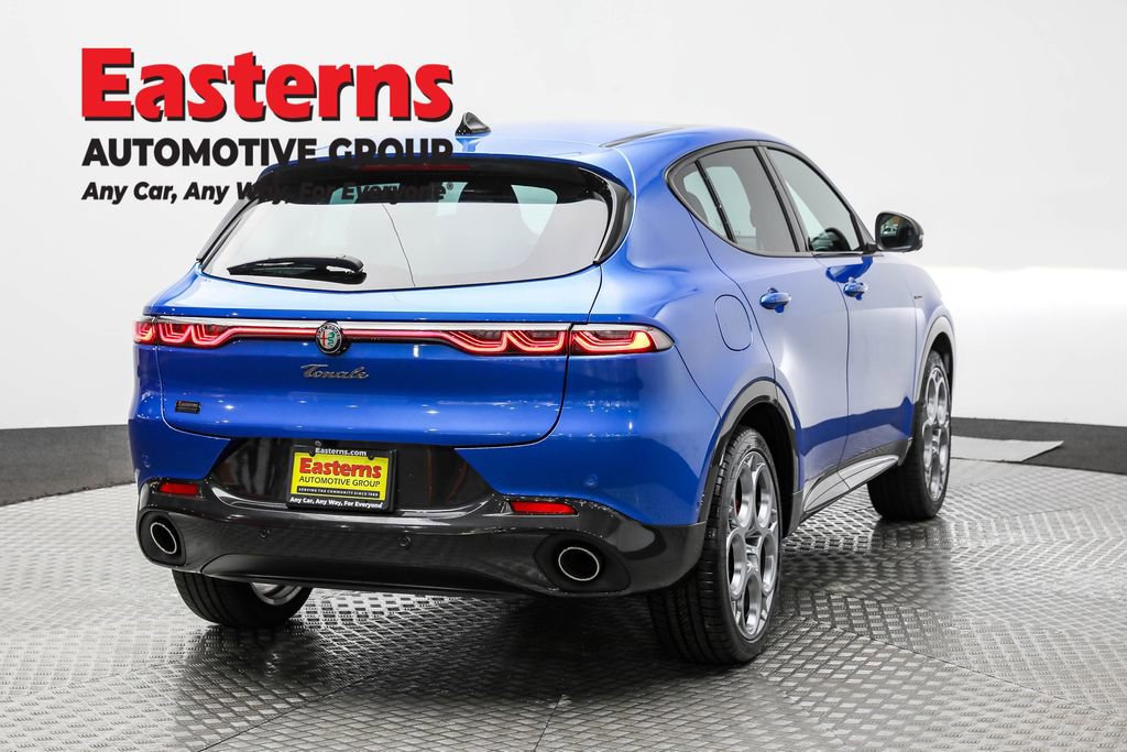 Used 2024 Alfa Romeo Tonale Veloce AWD/4WD image 5