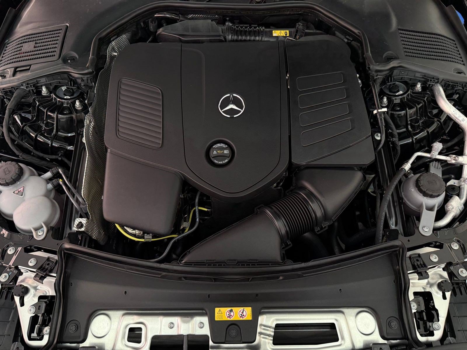 New 2026 Mercedes-Benz C 300 Sedan image 32
